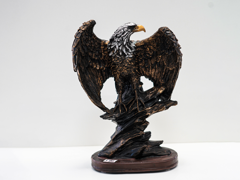 Eagle Decoration Piece